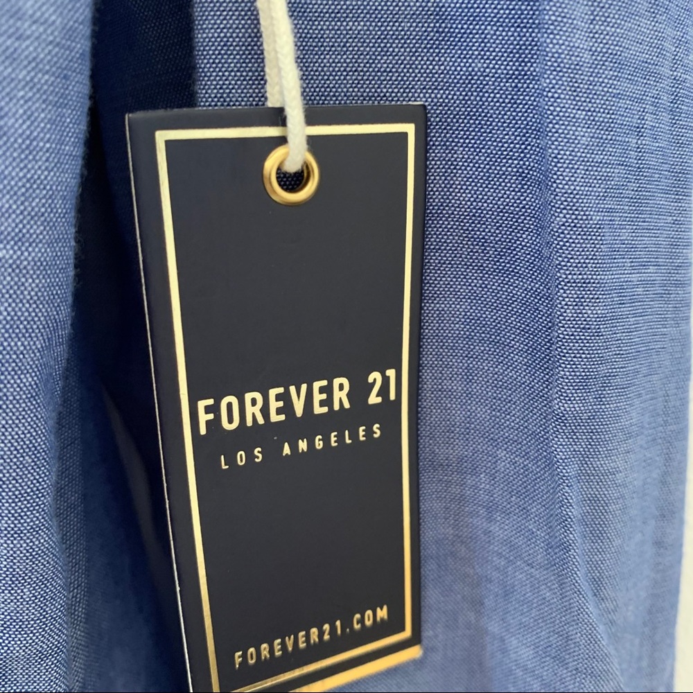 *NWT* Chambray Button Down Shirt - Picture 6 of 8